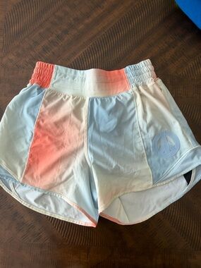 Lululemon x madhappy hotty hot shorts